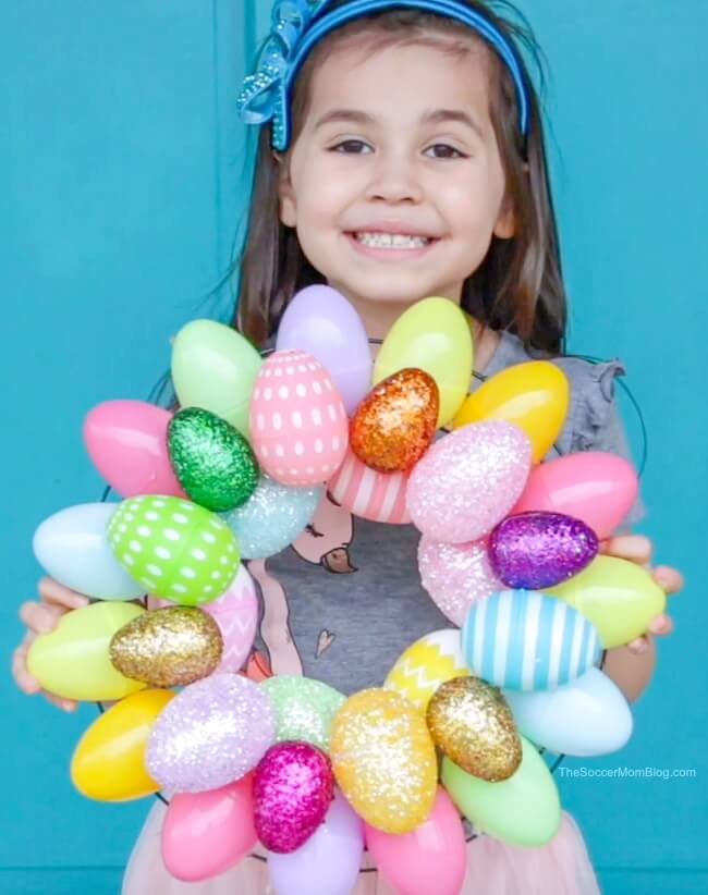 diy plastic easter egg wreath