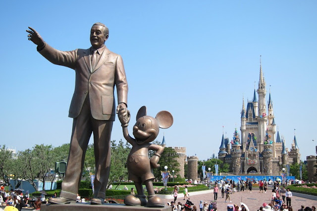 Công viên Disneyland ở Tokyo Nhật Bản