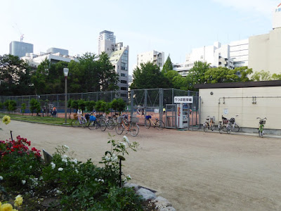 うつぼ庭球場　東園