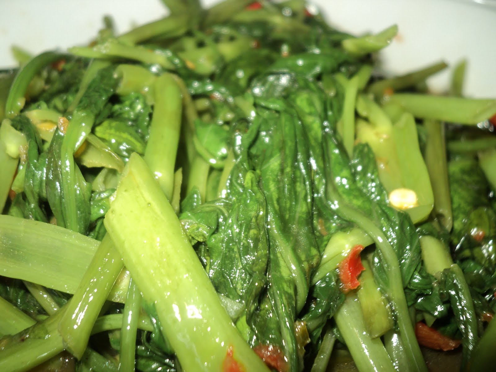 MASAKAN DARI DAPURKU: kangkong goreng belacan