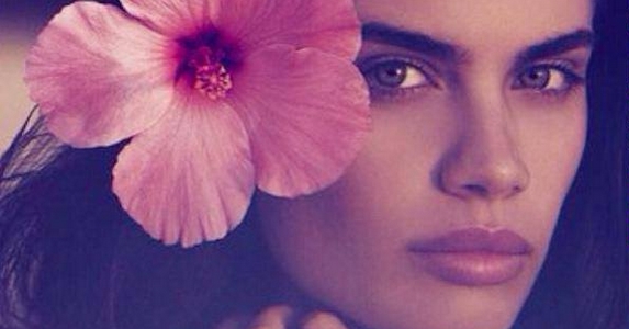 http://beauty-mags.blogspot.com/2016/04/sara-sampaio-harpers-bazaar-beauty-uk.html