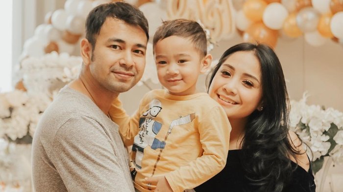  Keluarga Raffi Ahmad  Gemar Makan Mie Sehat Lemonilo 