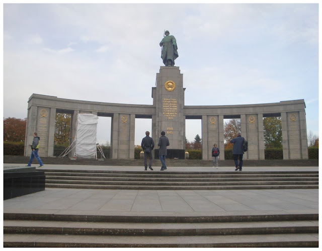 Berlim grátis - Memorial de Guerra Soviético no Tiergarten