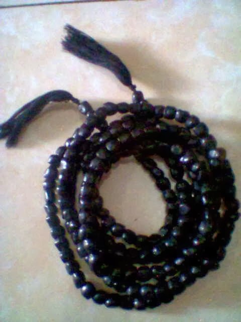 http://indopermatagallery.blogspot.com/2013/02/tasbih-isi-pisang-pidak-99.html