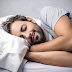 Η τεχνική αναπνοής 4-7-8 μπορεί να σας βοηθήσει (επιτέλους) να κοιμηθείτε