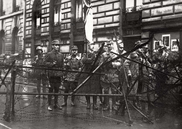 Beer Hall Putsch worldwartwodaily.filminspector.com