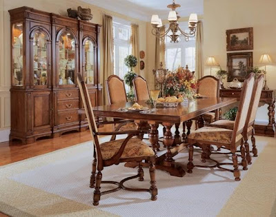 Traditional Living Room Furniture on Traditional Dining Room Furniture Made Of Strong Wood Such As Teak