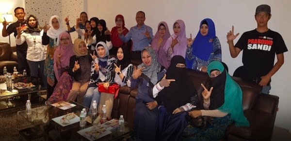 Partai Emak-Emak Langsung Gerilya di Surabaya