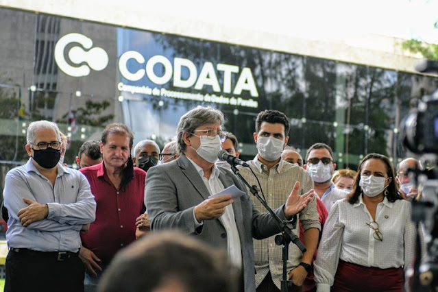 João Azevêdo entrega novo prédio da Codata, viatura e novo posto do Corpo de Bombeiros