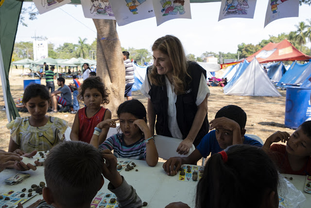 Paloma Escudero, UNICEF Director of Communication, visits migrant families waiting at the Mexico-Guatemala border to apply for a humanitarian visas in Tecun Uman, Guatemala, on January 29, 2019