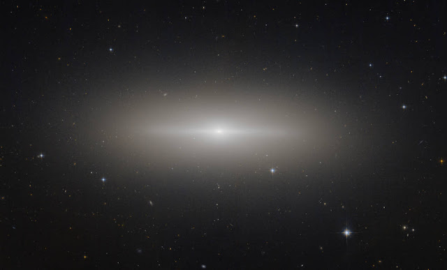 caldwell-53-galaksi-lentikular-di-rasi-sextans-informasi-astronomi