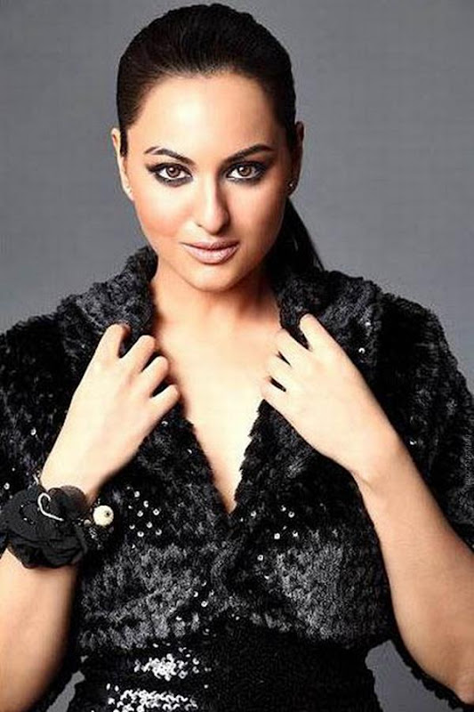 latest-sonakshi-sinha-hot-pictures