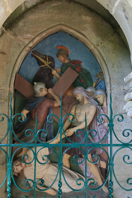 Way of the cross. Standing. Ninth. Rocamadour. France. Крестный путь. Стояния. Девятое. Рокамадур. Франция.