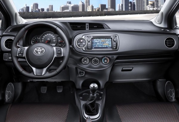 2012 Toyota Yaris 