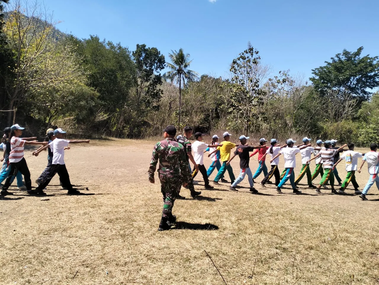 Pos Nelu Satgas Yonkav 6/NK Siapkan Siswa Dalam Rangka HUT Kemerdekaan Indonesia