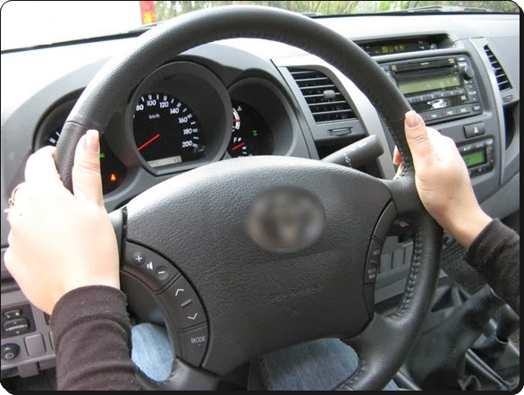 O VOLANTE DO SEU CARRO PODE SER MAIS SUJO QUE UM ASSENTO SANITÁRIO, SEGUNDO PESQUISA 