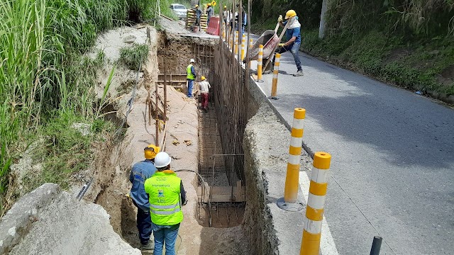 Avanzan obras en la vía La Banca en el municipio de Bello