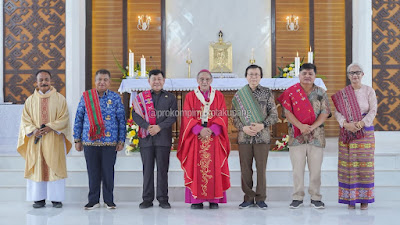 Hadiri Penahbisan Gereja Katedral Kupang, PJ. Wali Kota Kupang Ucapkan Selamat dan Proficiat