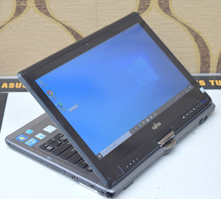 Laptop Tablet FUjitsu Lifebook T902
