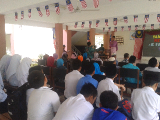 SK SAGA-SAGA MEMBAKUT, SABAH: Solat hajat UPSR 2012