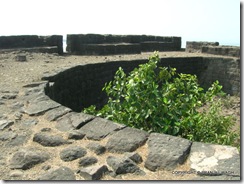 The round fortifications of Sarjekot