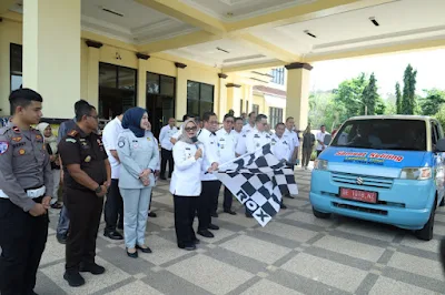 Mbak Bupati Ela Siti Nuryamah Launching Mobil Samsat Keliling Lamtim untuk Permudah Layanan Pajak