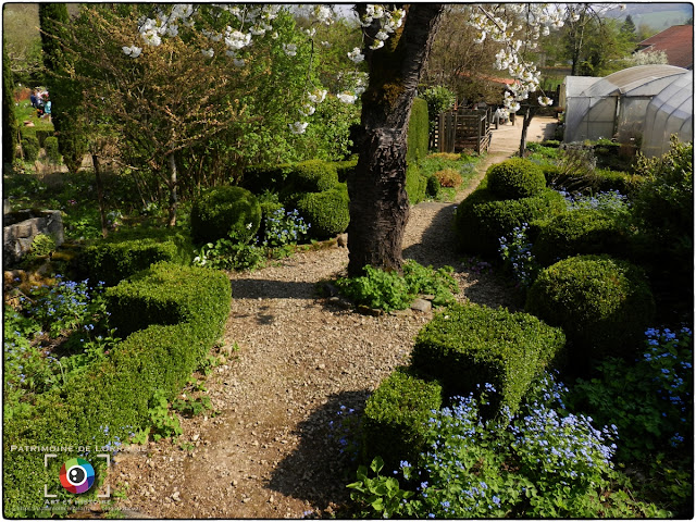 LAY-SAINT-CHRISTOPHE (54) - Jardin d'Adoué en avril !