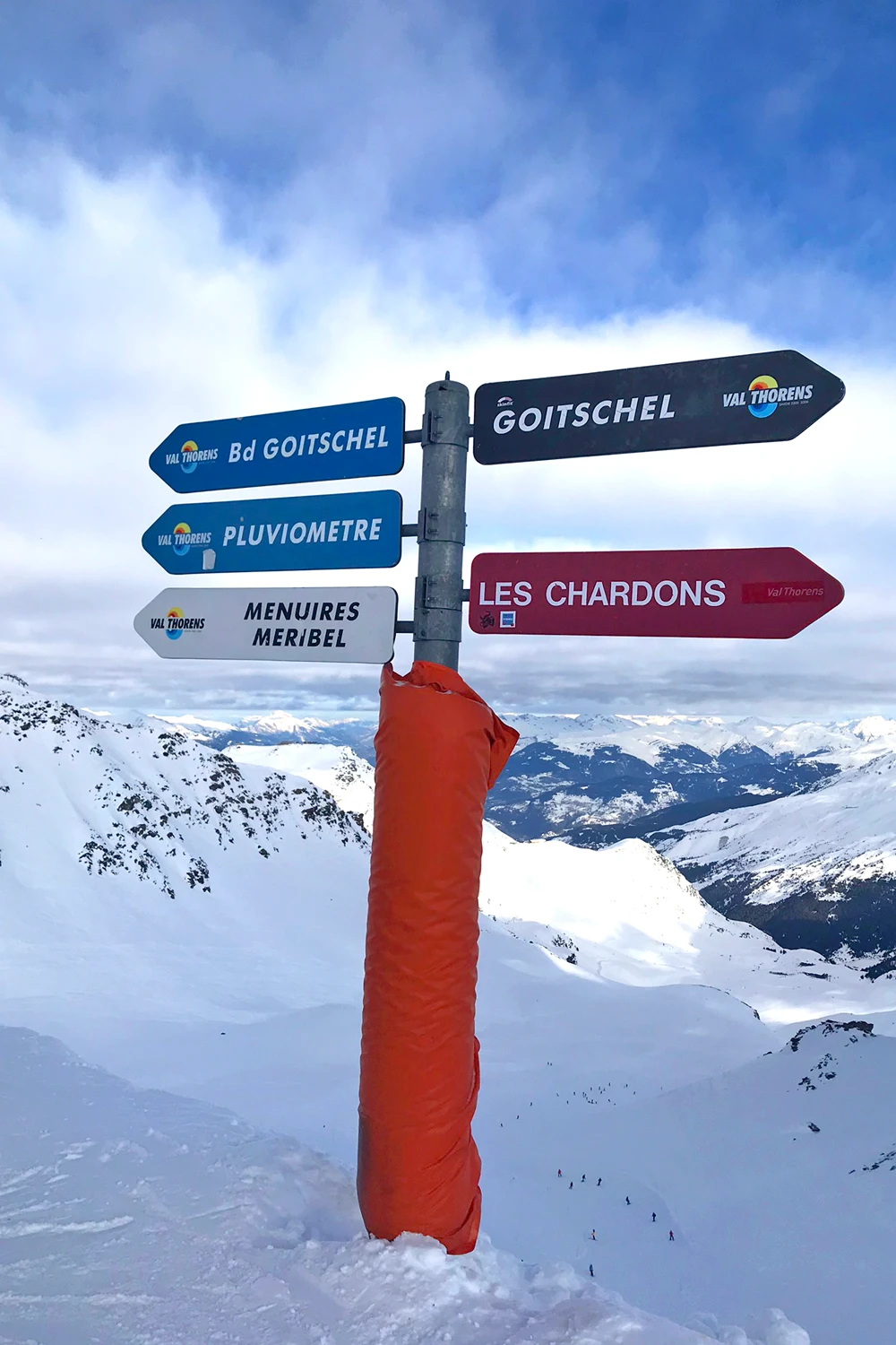 Meribel skiing sign, France - travel & lifestyle blog