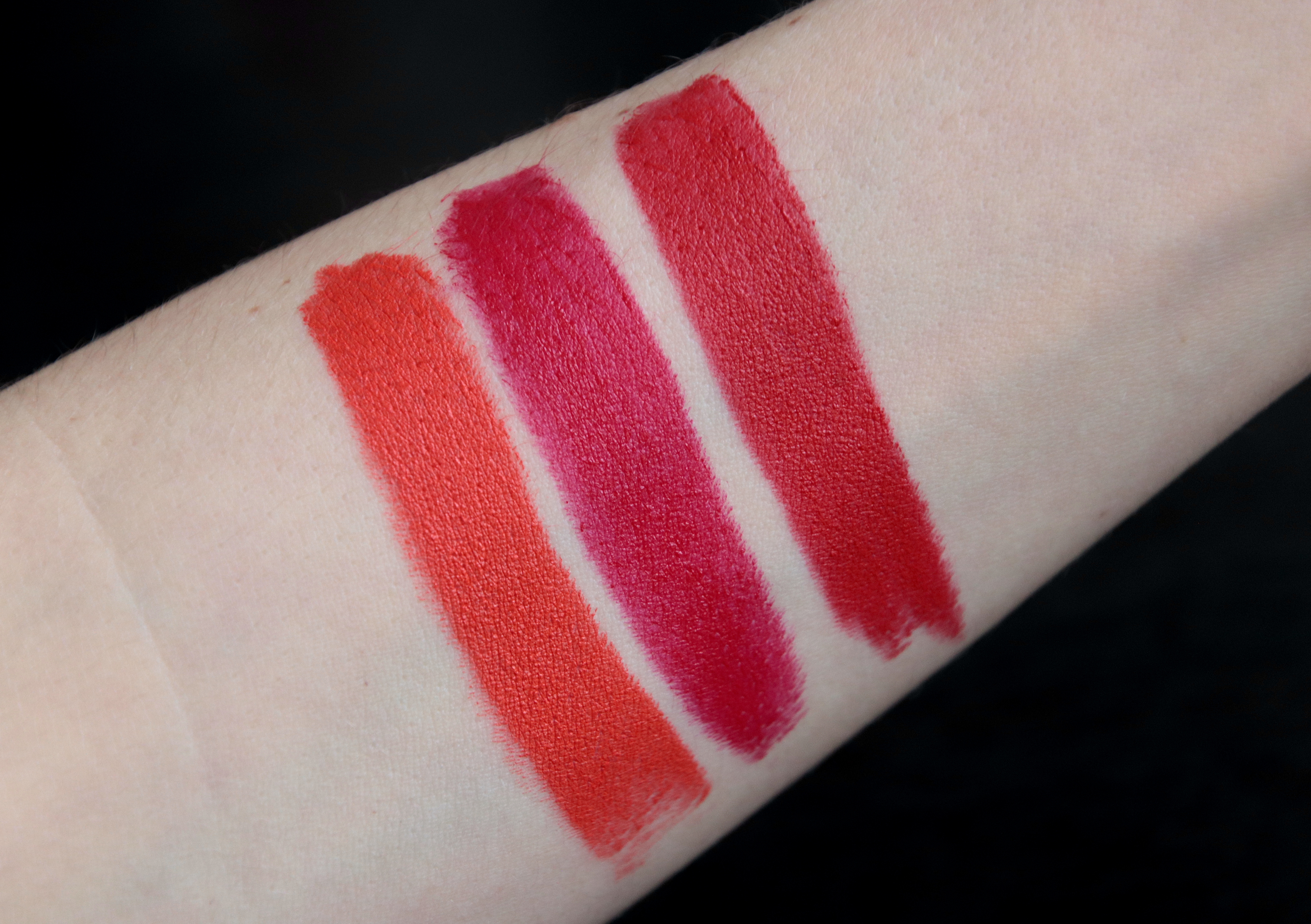 Carolina Herrera Rouge Mat 472 cheering pink 410 red alegria 480 almoust coral swatch
