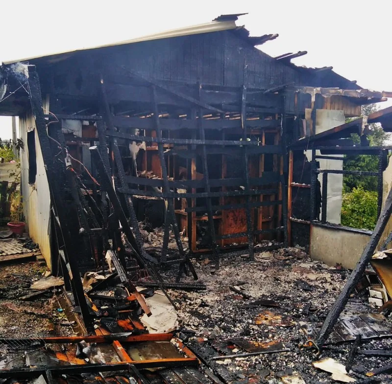 Incendio destruye vivienda en Osorno