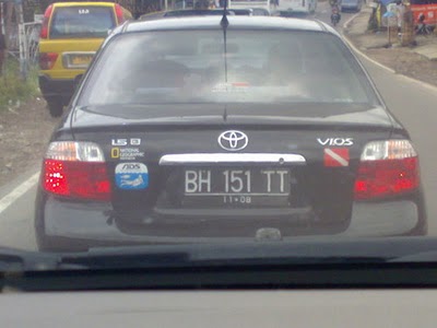 [plat nomor mobil lucu.jpg]