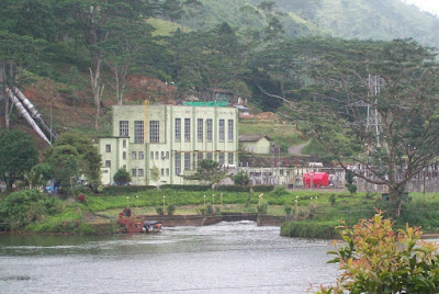 The first Lakshapana hydroelectric power plant was built in Srilanka