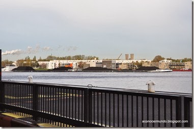 Amsterdam. Vista desde Veenkade (Puerto Oriental) - DSC_0217