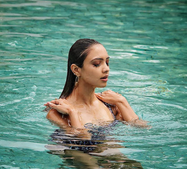 Pooja Banerjee Swimming in Sri Lanka Vacation