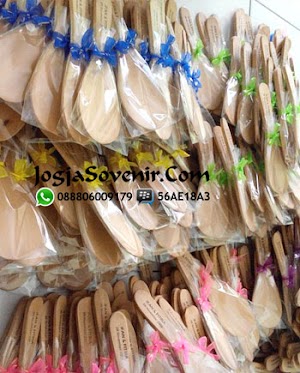 Souvenir Centong Kayu Putih Uk Standard