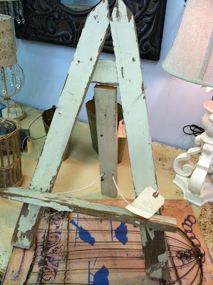 Reclaimed Wood Easel | The Lowcountry Lady