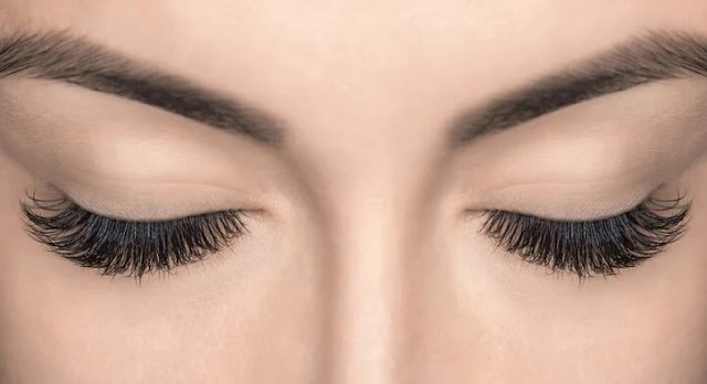 5 Hal Yang Perlu Diperhatikan Ketika Mandi Agar Eyelash Extension Kamu Tetap Terjaga