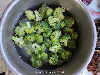 Merebus brokoli