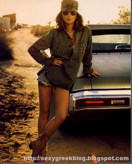 cheryl-cole-official-calendar-201111
