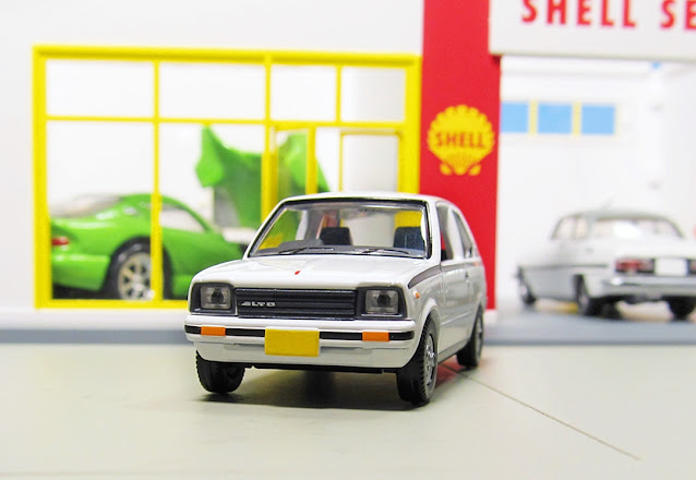 Tomica Limited Vintage LV-N28a Suzuki Alto