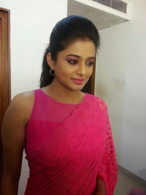 Priyamani  Actress Profile Hot. Sexy, Cute. Spicy, Unseen, Saree, Navel and HD Photos and Pictures