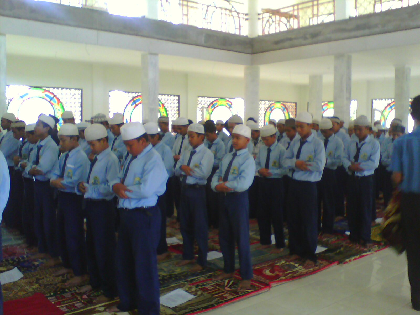 Shalat Dhuhur Berjamaah  Sekolah Daring