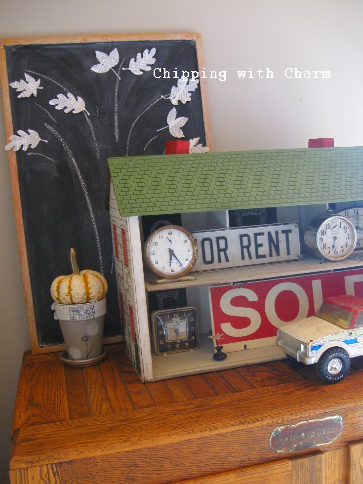 Chipping with Charm: Fall Dollhouse Shelf...http://www.chippingwithcharm.blogspot.com/