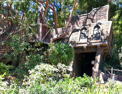 Disneyland shipwreck Pirate's Lair Tom Sawyer Island Den