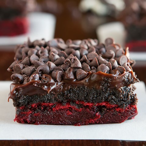 Red Velvet Brownies With Oreo Truffle Topping #cakes #desserts