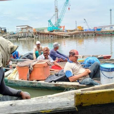 Nelayan Pesisir Medan Utara Keluhkan Proyek Pengeboran Minyak Di Paluh Kurau