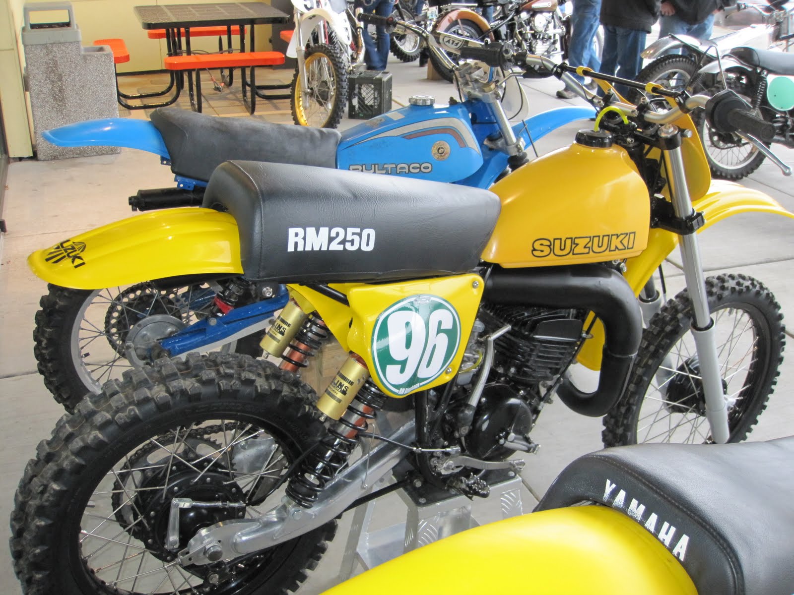 suzuki 250 2 stroke Nicely set up 1978 Suzuki RM250 - sweet. I'd dig riding one of these 