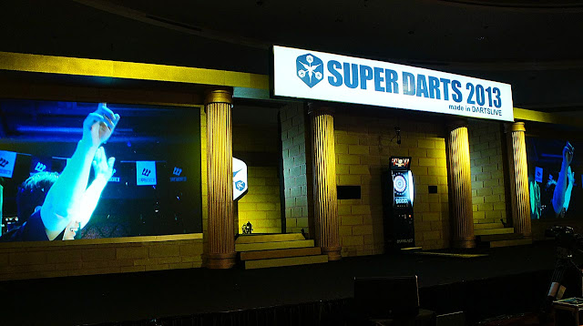Super Darts 2013 Stage