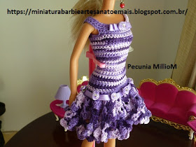 Vestidinho de Croche Com Pontas de Flores Para Barbie Por Pecunia MillioM 37