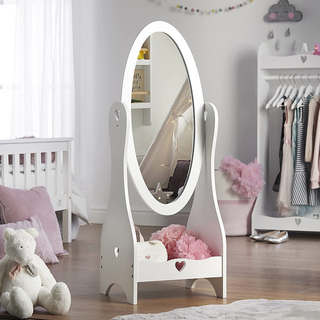 Looking for a orincess theme girls bedroom style this mirror is a great addition